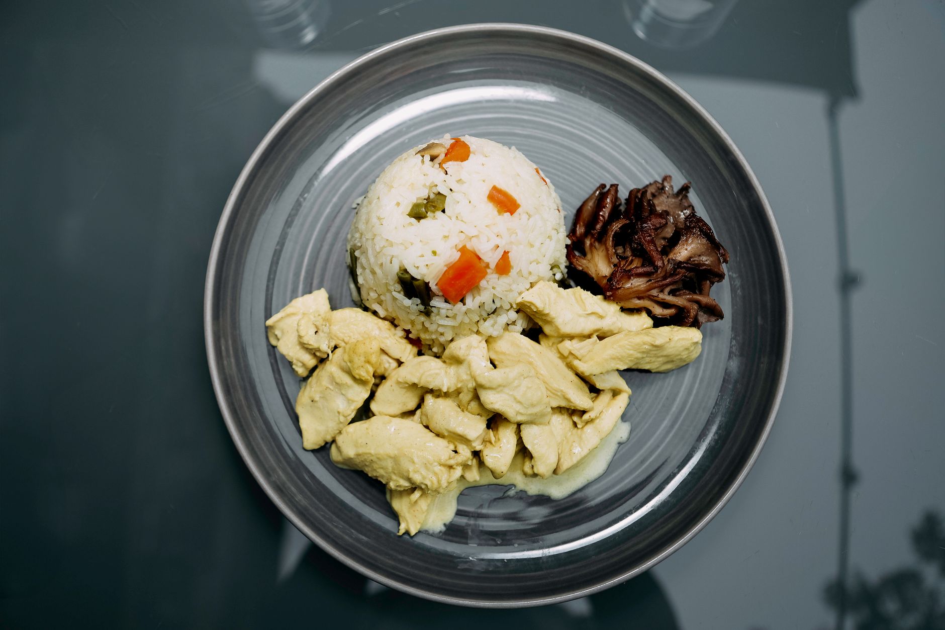 Kipfricassee met champignons