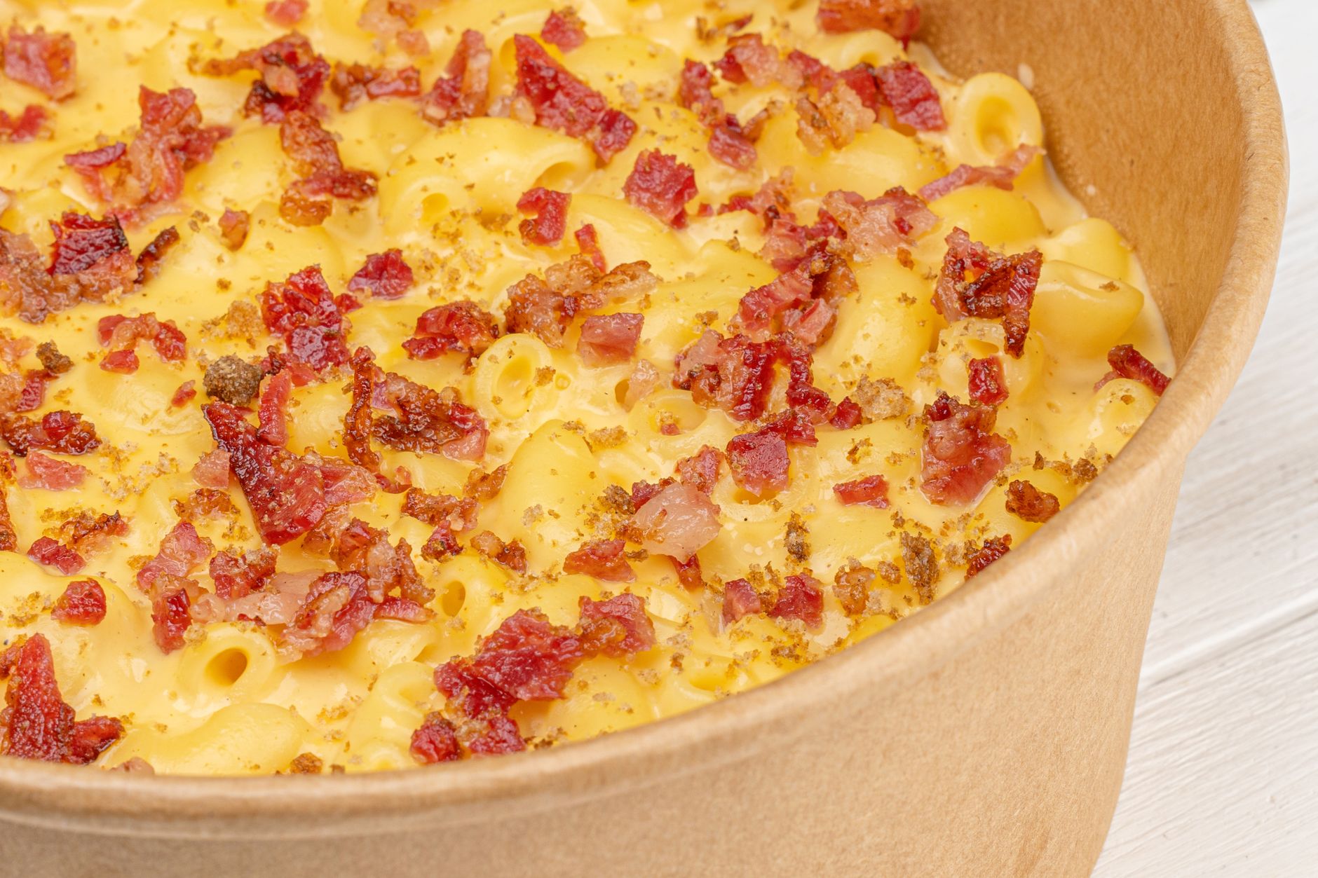 Macaroni-ovenschotel met hesp en kaas