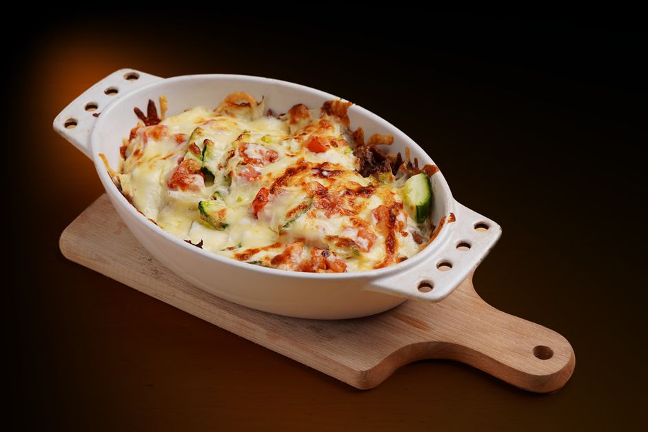 Ovenschotel met gnocchi, bloemkool, broccoli en hesp
