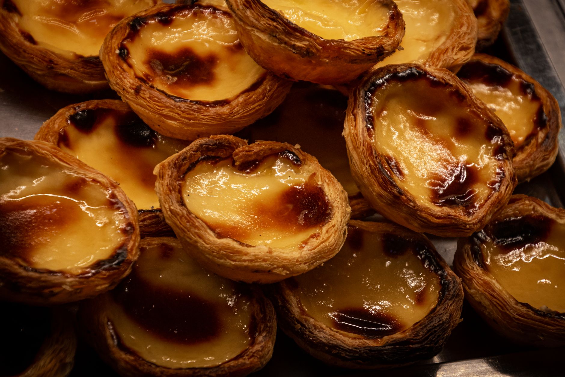 Portugese custardtaart in grote vorm